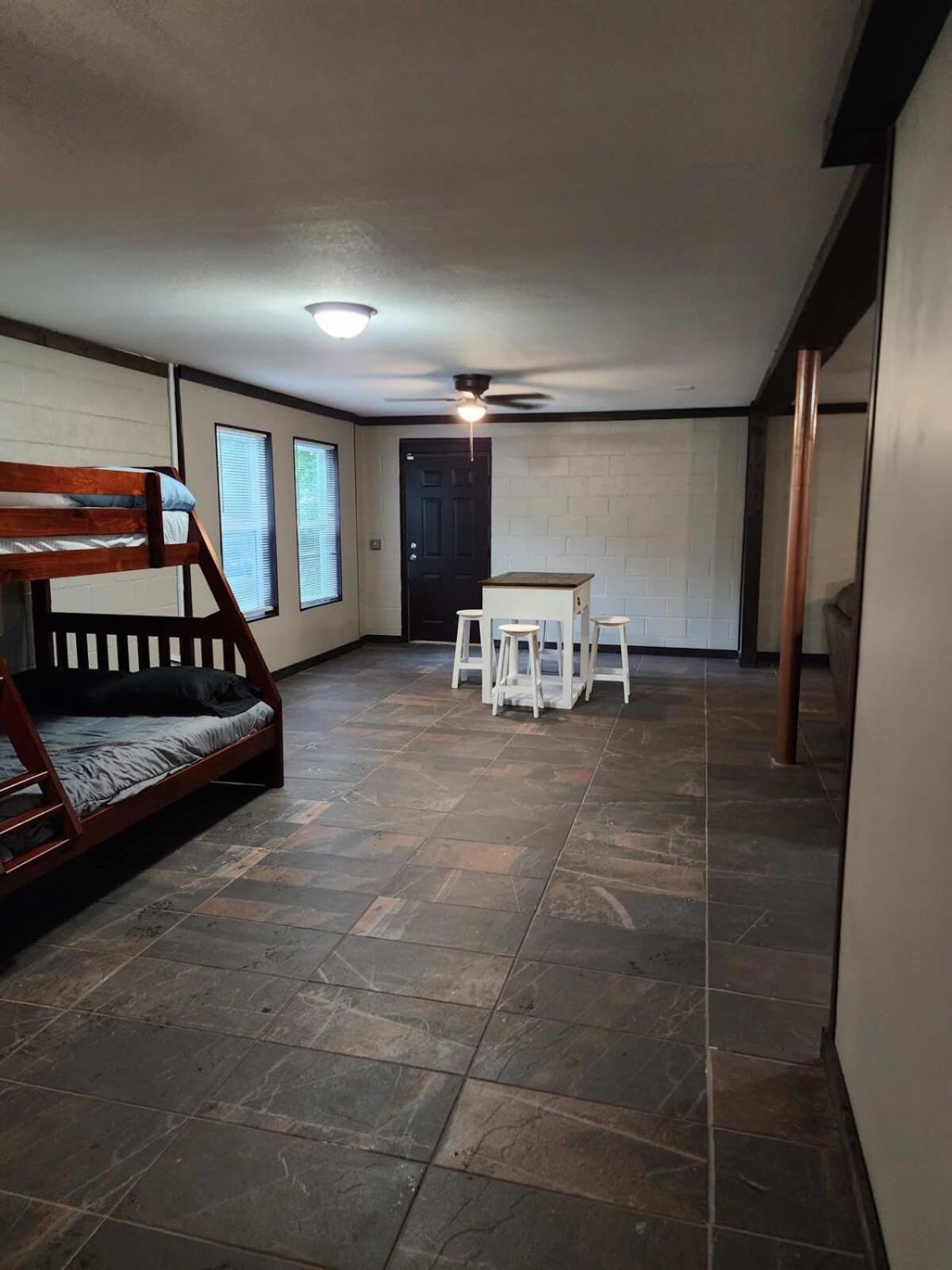 Cozy Pigeon Forge Home W Hot Tub Near River Екстер'єр фото